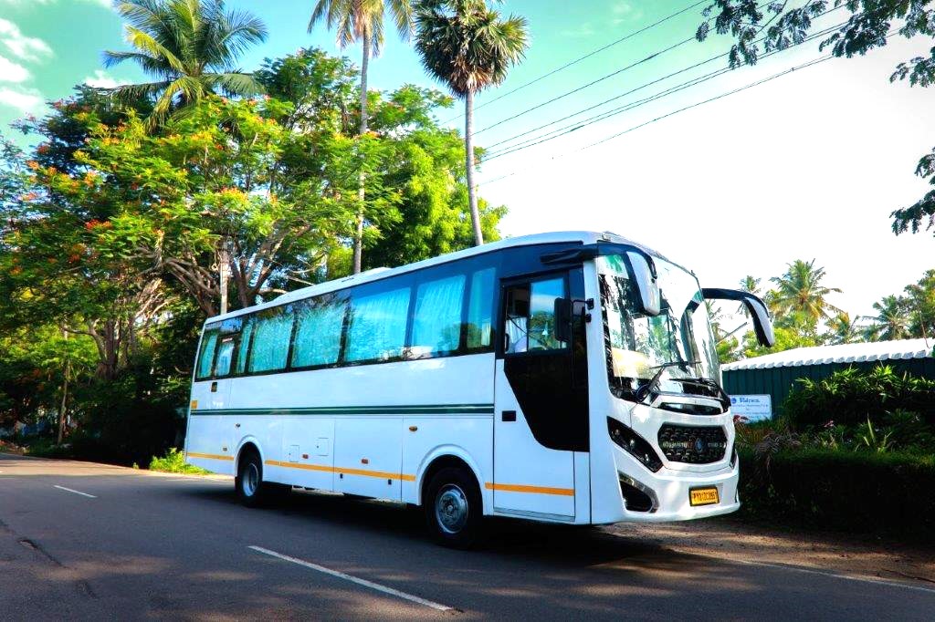 Mini Coach(2+1)